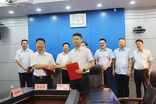 淮南移动与凤台县人民政府签署合作协议 共同探索先进信息化应用
