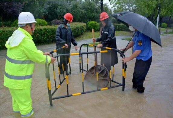 中国联通以汛为令闻“汛”而动为防洪救灾竖起“铜墙铁壁”
