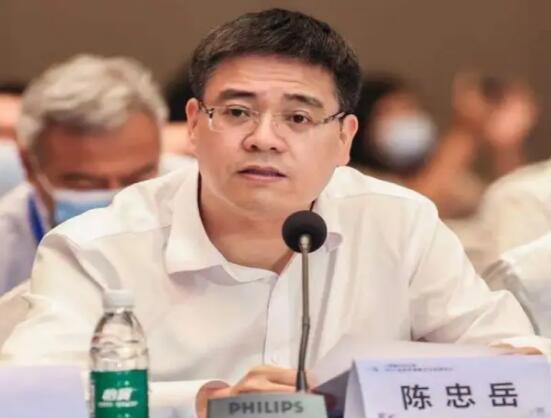 中国联通董事陈忠岳表示：2022年度将增加东数西算网络投资
