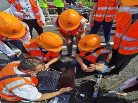 中国联通上下协同迅速响应有序推进甘肃抗震救灾通信保障